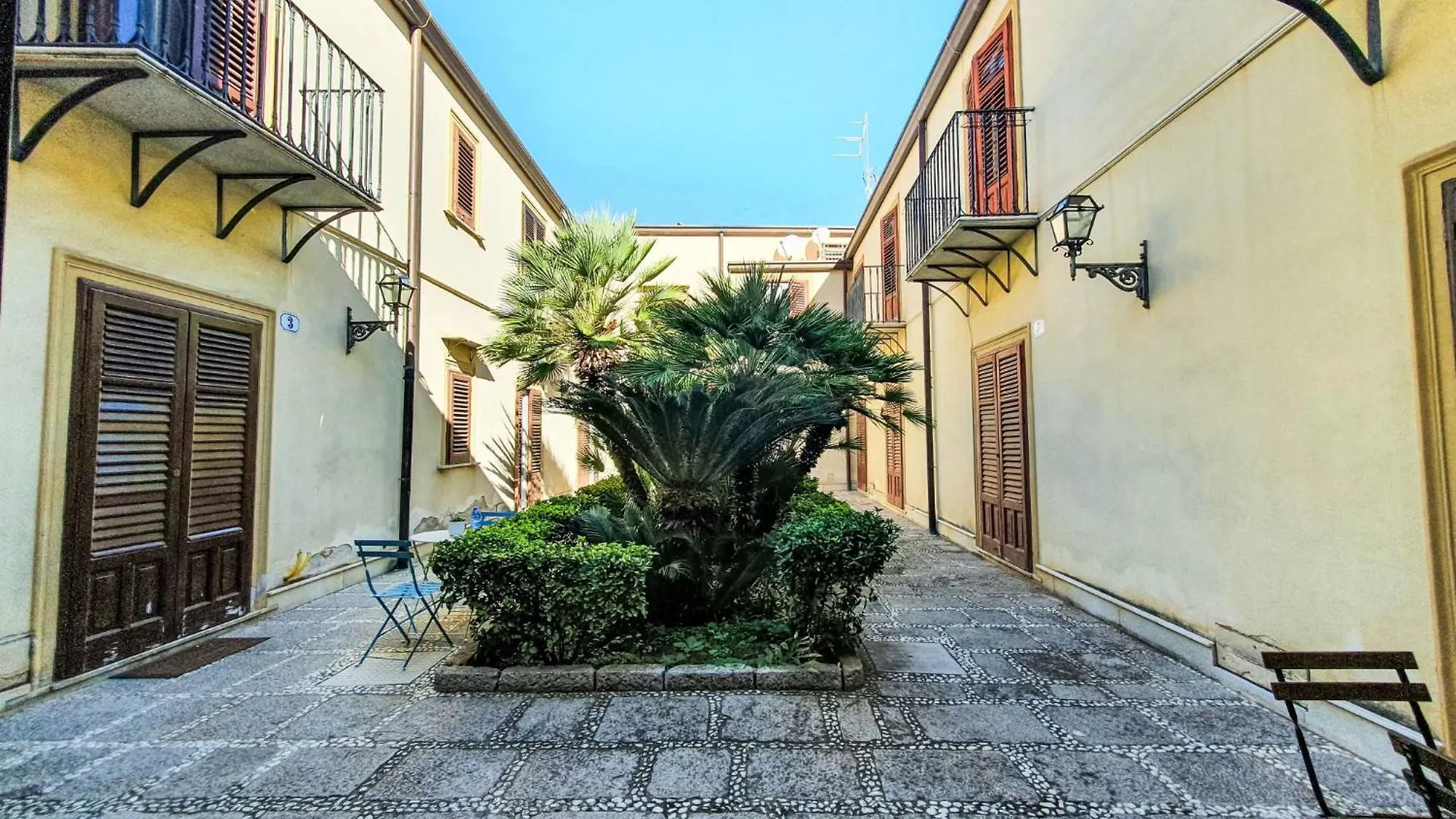 Holiday Home Maya'S Home Palermo By Interhome